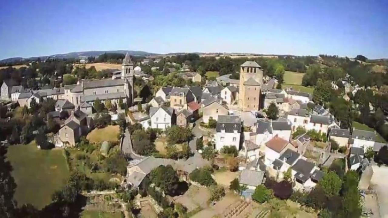 Le Gite De La Vieille Eglise De Coussergues ภายนอก รูปภาพ